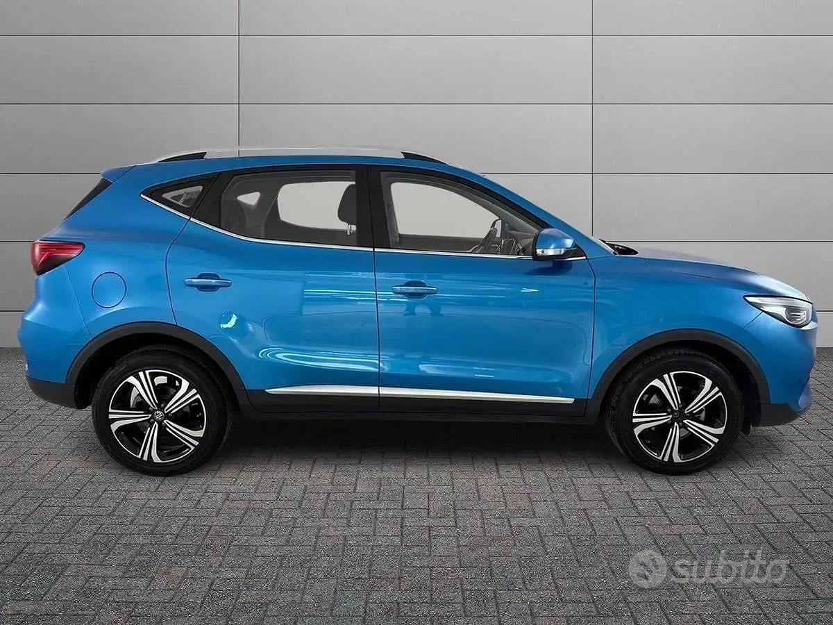 Usata MG ZS Comfort 106 CV (77 kW) 2022 Bluazzurro SUV