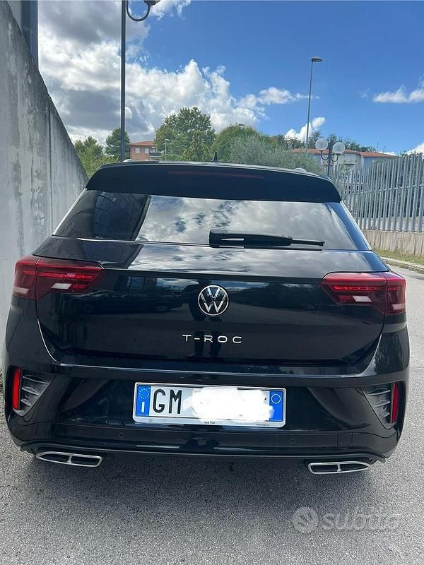 Usata VW T-Roc 150 CV (110 kW) 2022 Nero SUV