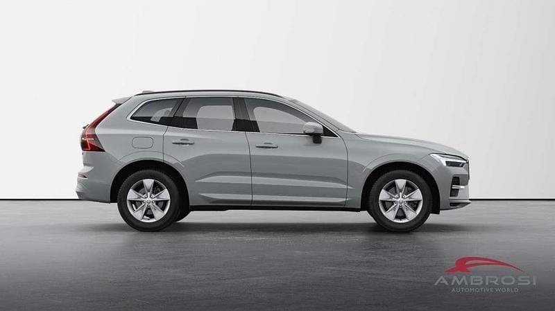 Nuova Volvo XC60 Core 250 CV (183 kW) 2025 Vapour grey SUV