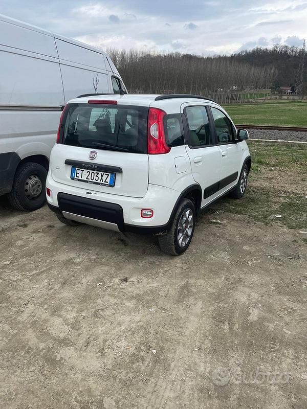 Usata Fiat Panda 4x4 75 CV (55 kW) 2014 Bianco Utilitaria