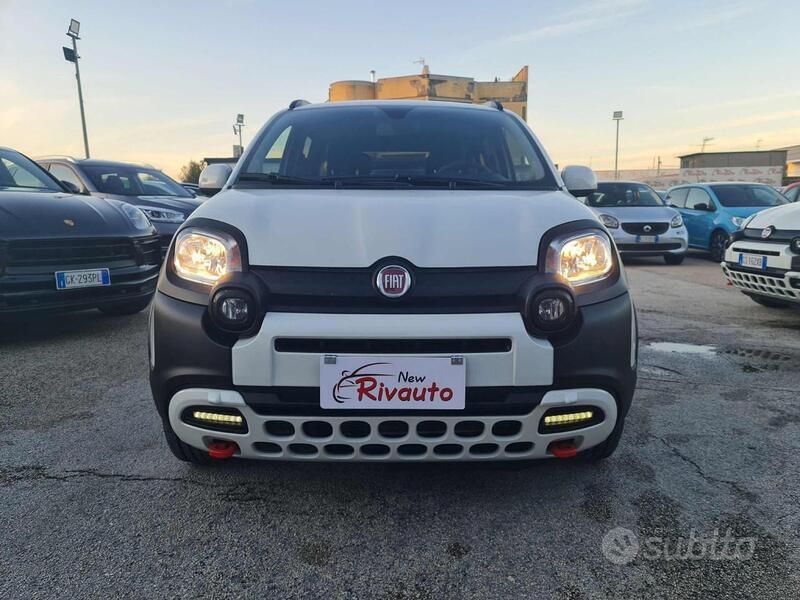 Bianco Usata 2024 Fiat Panda Cross Cross Due volumi | 14.500 € (Buon prezzo) - Immagine 1/4