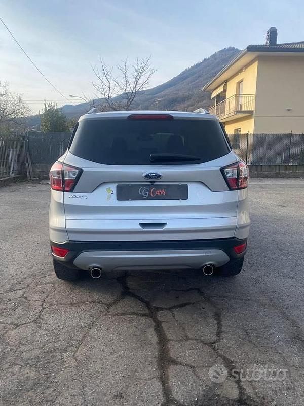 Usata Ford Kuga Business Edition 150 CV (110 kW) 2018 Grigio SUV