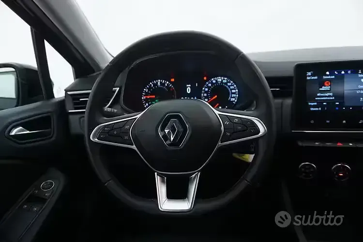 Usata Renault Clio V Equilibre 91 CV (66 kW) 2023 Nero Berlina