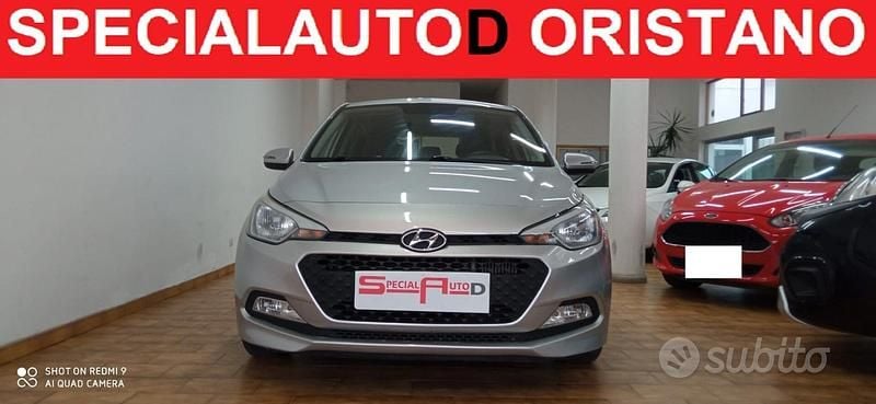 Usata Hyundai i20 74 CV (54 kW) 2016 Grigio Berlina