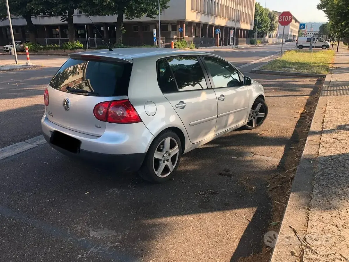 Usata VW Golf VI GT 105 CV (77 kW) 2008 Utilitaria