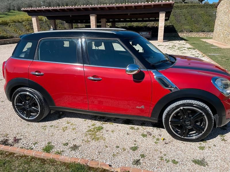 Usata Mini Countryman 143 CV (105 kW) 2013 Rosso SUV
