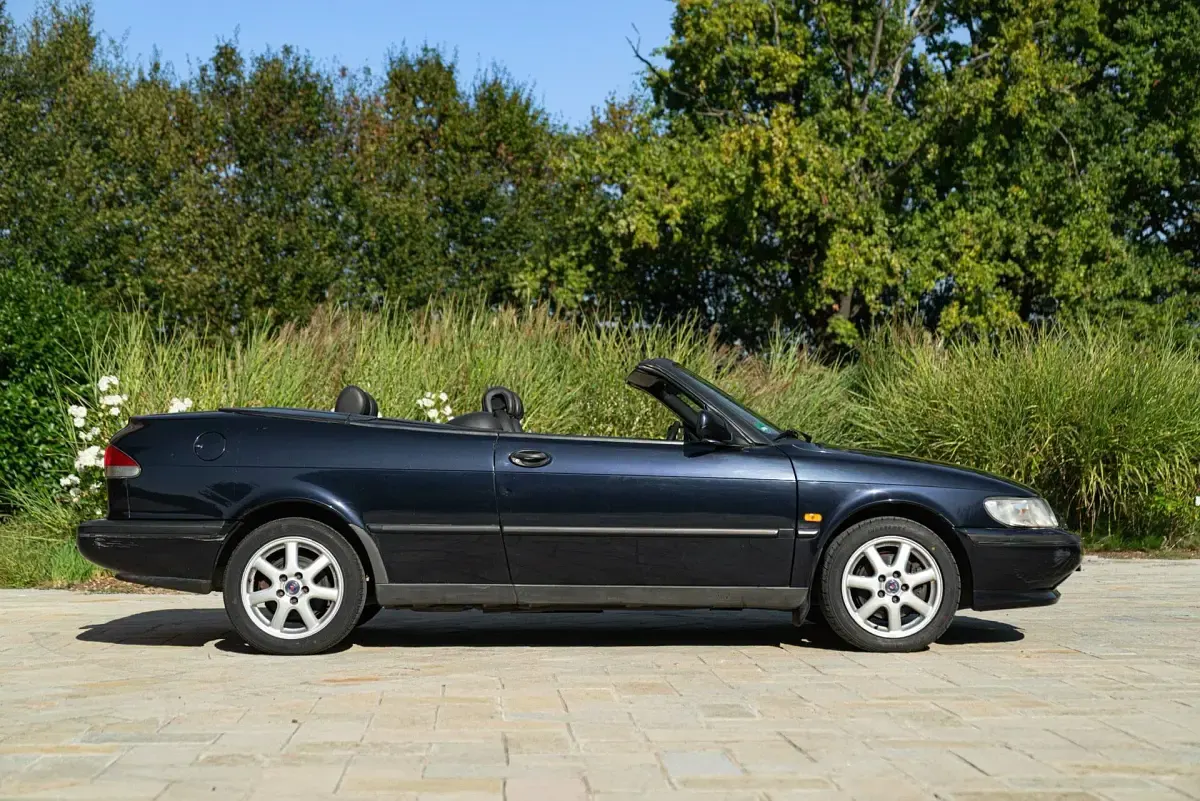 Usata Saab 900 Cabriolet 130 CV (95 kW) 1997 Blu Cabrio