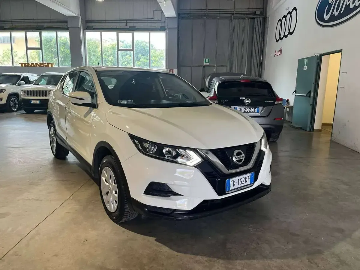 Usata Nissan Qashqai Visia 110 CV (80 kW) 2017 Bianco SUV