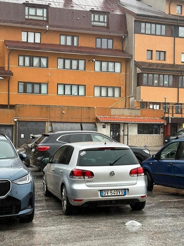 Usata VW Golf VI 140 CV (102 kW) 2009 Grigio Utilitaria