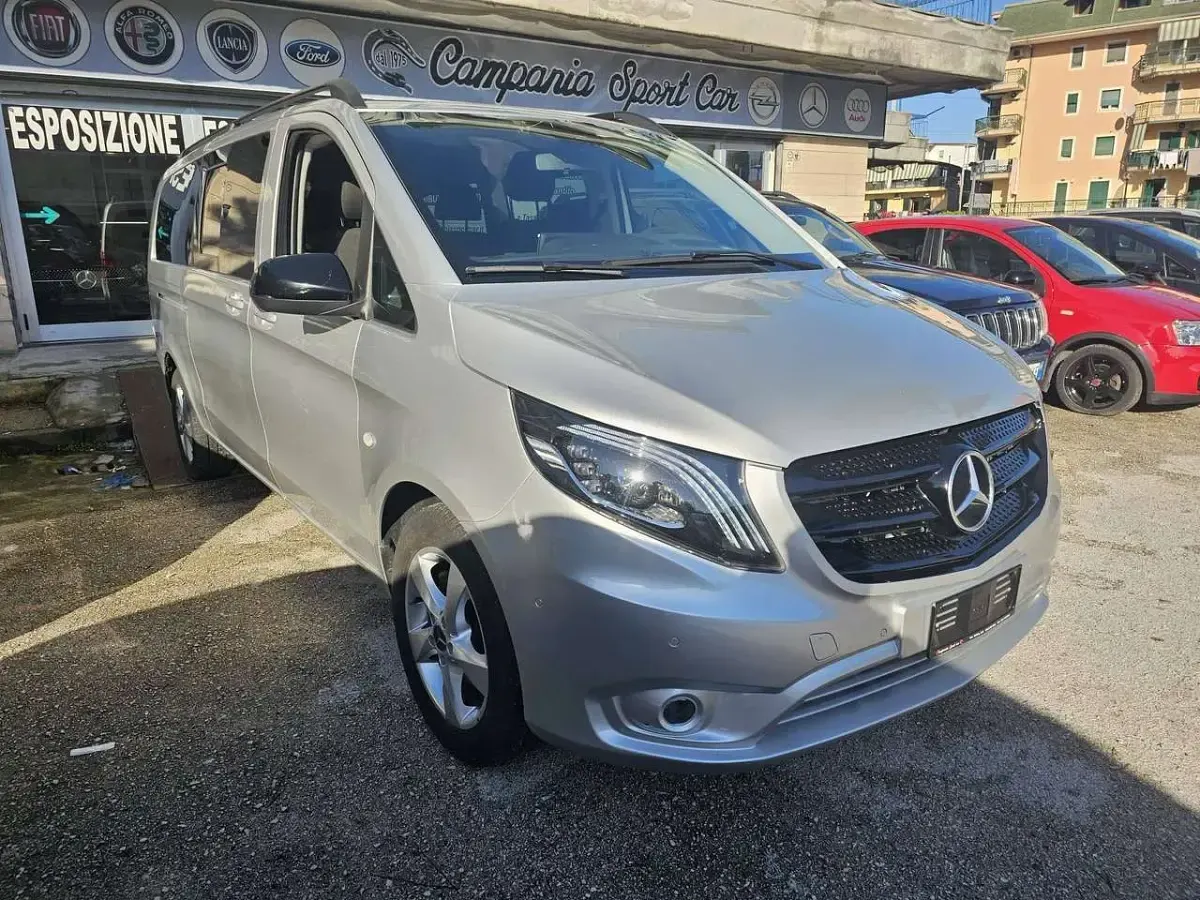 Begagnad Mercedes Vito 163 HK (119 kW) 2018 Grå Van