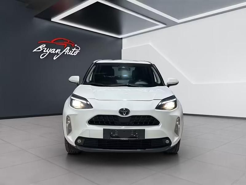 Usata Toyota Yaris Active 115 CV (84 kW) 2023 Bianco Utilitaria