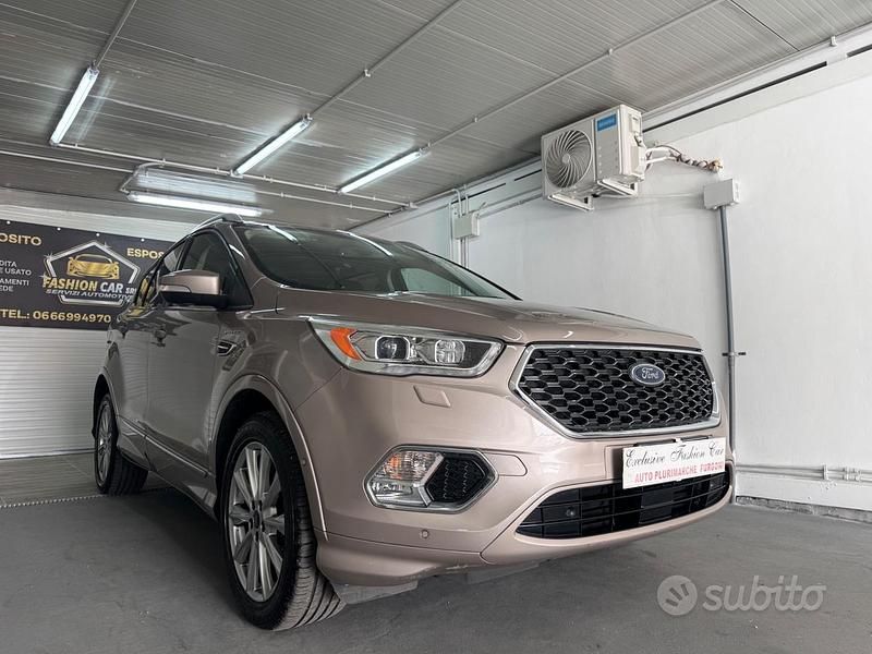 Usata Ford Kuga Vignale 150 CV (110 kW) 2017 Marrone SUV