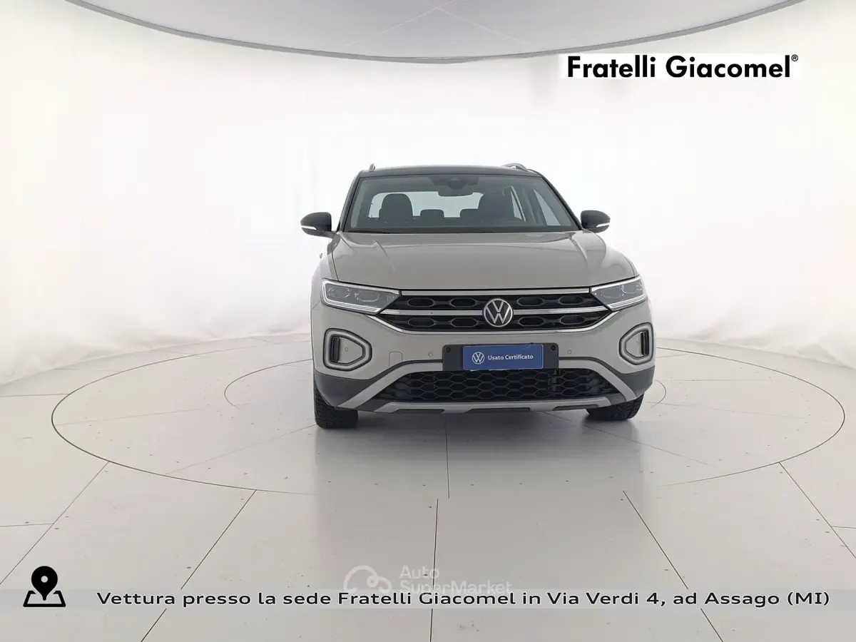 Begagnad VW T-Roc Style 116 HK (85 kW) 2023 Grå SUV