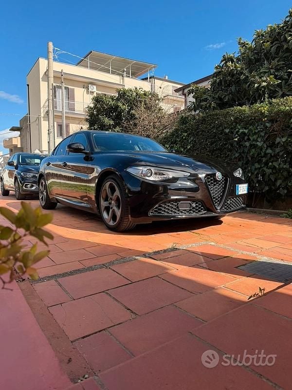 Usata Alfa Romeo Giulia Sprint 190 CV (139 kW) 2021 Nero Berlina