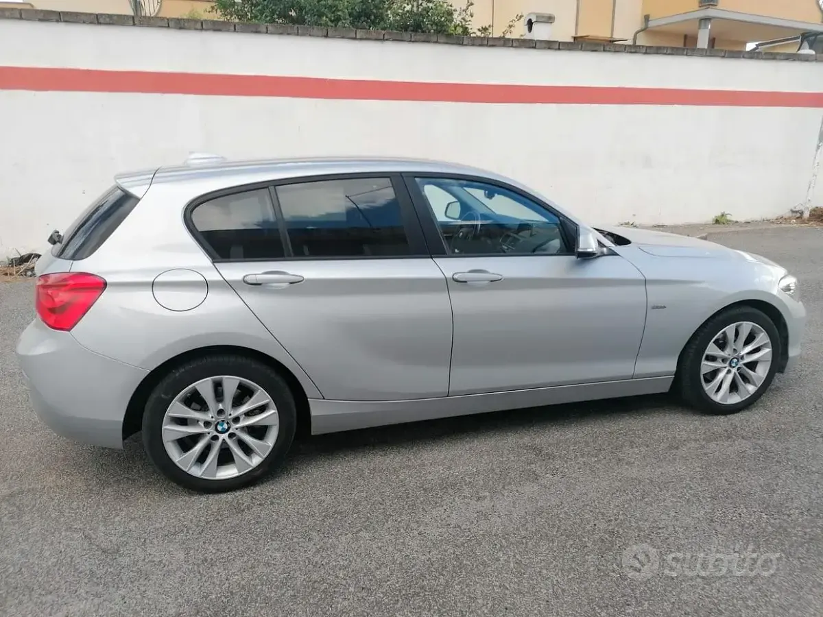 Usata BMW 116 Advantage 116 CV (85 kW) 2018 Grigio Utilitaria