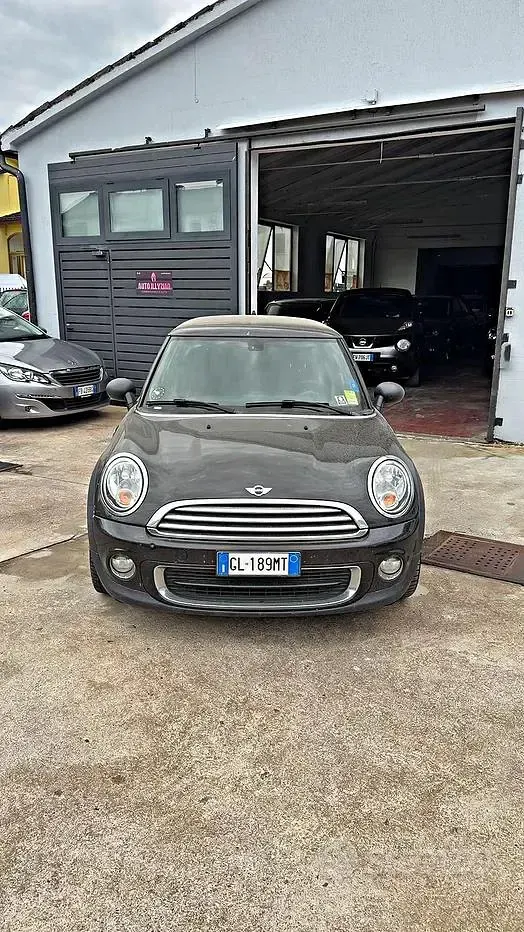 Usata Mini ONE 75 CV (55 kW) 2013 Marrone Utilitaria