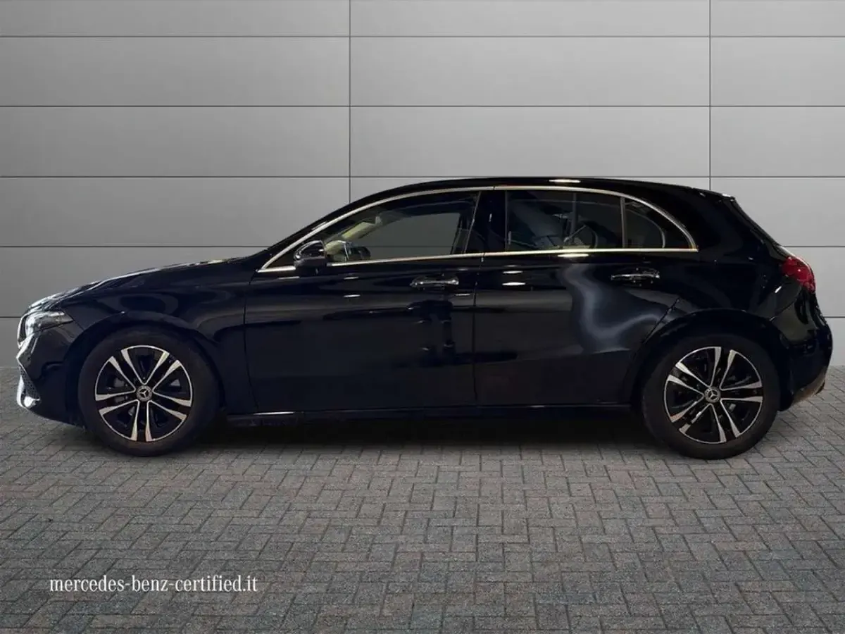 Usata Mercedes A180 Advanced Plus 136 CV (100 kW) 2023 Nero notte Berlina