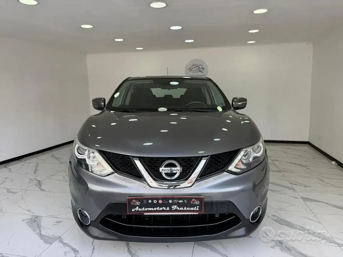 Usata Nissan Qashqai Tekna 110 CV (80 kW) 2017 Grigio SUV