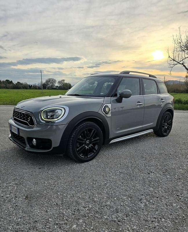 Usata Mini Cooper S Countryman Business 136 CV (100 kW) 2019 Grigio SUV