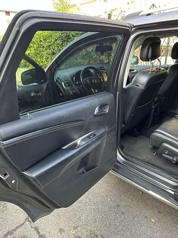 Usata Fiat Freemont Cross 170 CV (125 kW) 2015 Grigio SUV