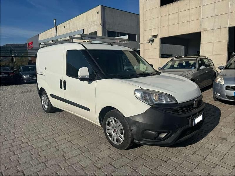 Bianco Usata 2017 Fiat Doblò Easy Monovolume | 9500 € (Ottimo prezzo) - Immagine 1/4