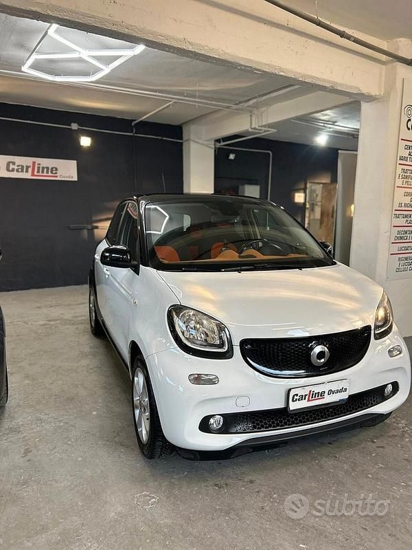 Usata Smart ForFour Passion 90 CV (66 kW) 2015 Bianco Utilitaria