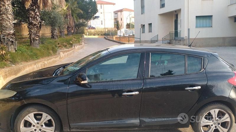 Usata Renault Mégane III 110 CV (80 kW) 2011 Nero