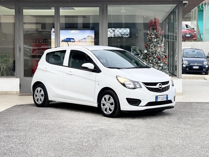 Bianco Usata 2019 Opel Karl Rocks Due volumi | 7800 € (Ottimo prezzo) - Immagine 1/4