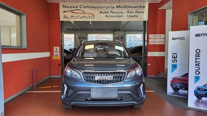 Nuova EMC QUATTRO 103 CV (75 kW) 2025 Grigio SUV