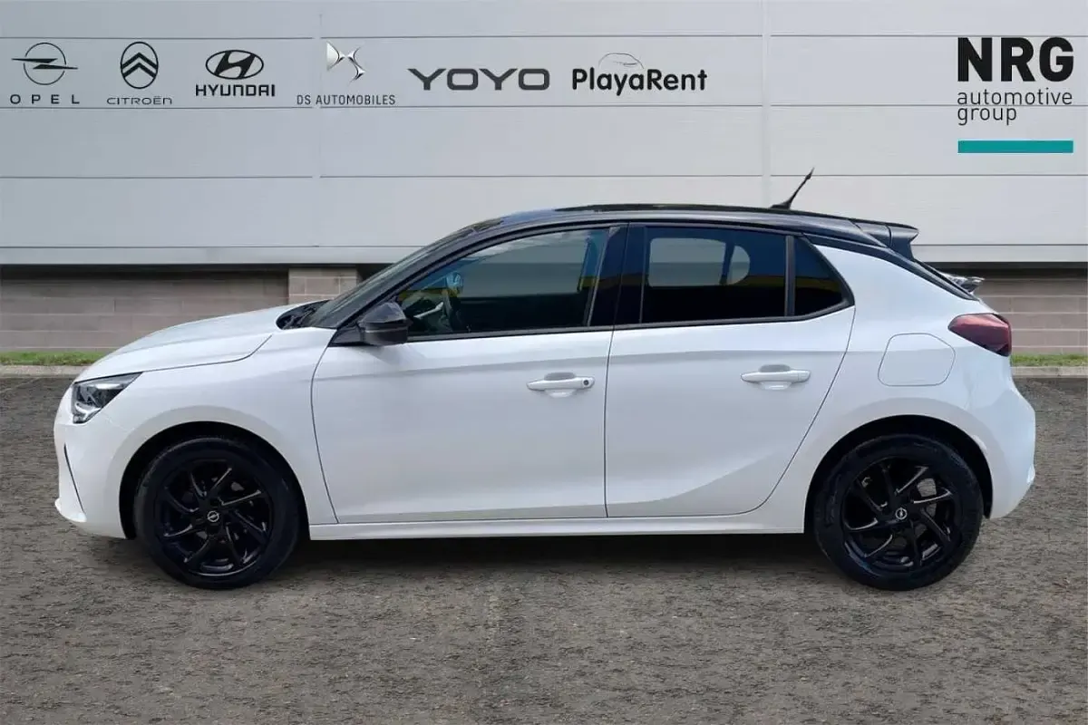 Usata Opel Corsa Design & Tech 75 CV (55 kW) 2022 Bianco Utilitaria