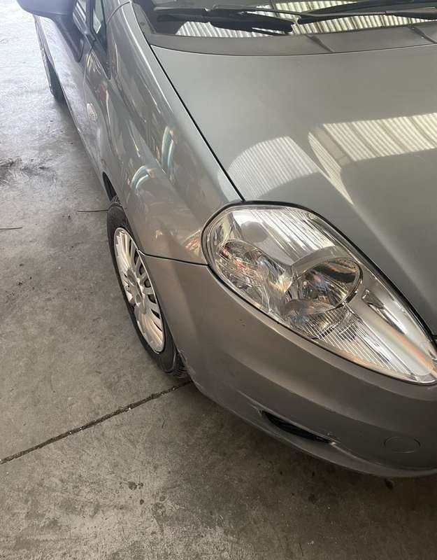 Usata Fiat Grande Punto Dynamic 75 CV (55 kW) 2006 Grigio Utilitaria