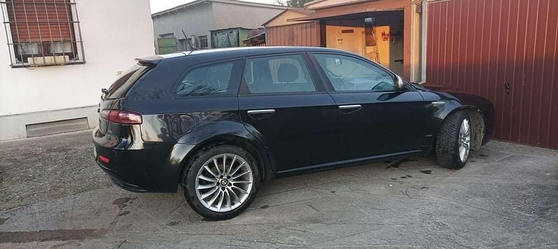 Usata Alfa Romeo 159 Distinctive 136 CV (100 kW) 2012 Nero Station wagon