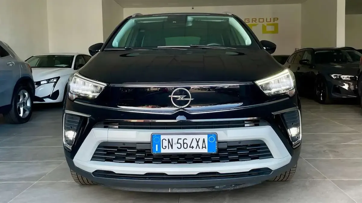 Usata Opel Crossland Business Elegance 131 CV (96 kW) 2023 Nero SUV