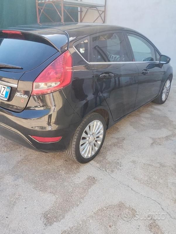 Usata Ford Fiesta 71 CV (52 kW) 2009 Utilitaria