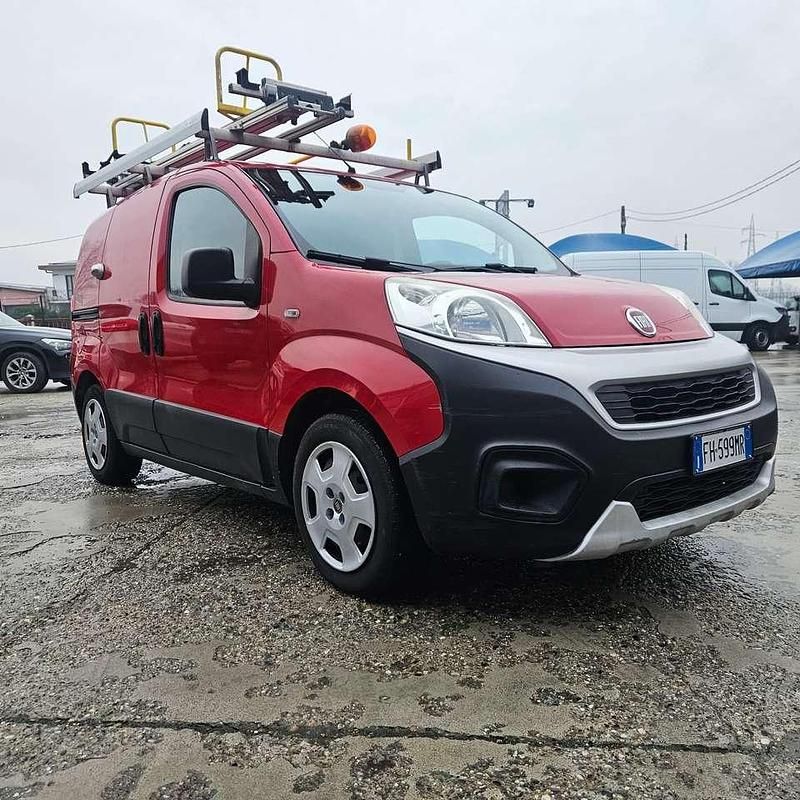 Usata Fiat Fiorino 95 CV (69 kW) 2017 Rosso Monovolume