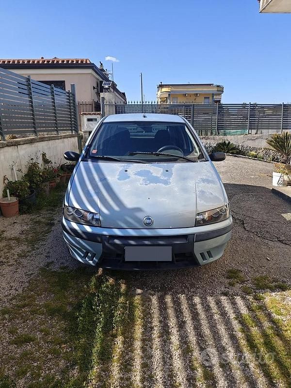 Usata Fiat Punto 2001 Utilitaria
