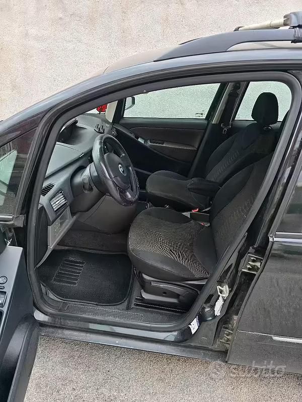 Usata Fiat Idea 90 CV (66 kW) 2006 Nero Monovolume