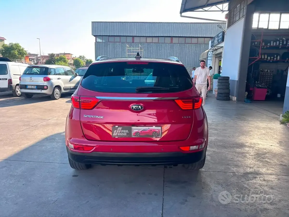 Usata Kia Sportage 115 CV (84 kW) 2017 Rosso SUV