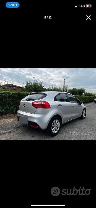 Usata Kia Rio 85 CV (62 kW) 2012 Berlina