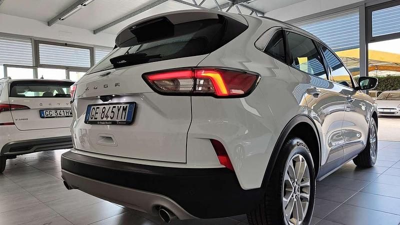 Usata Ford Kuga Business Edition 120 CV (88 kW) 2021 Bianco SUV