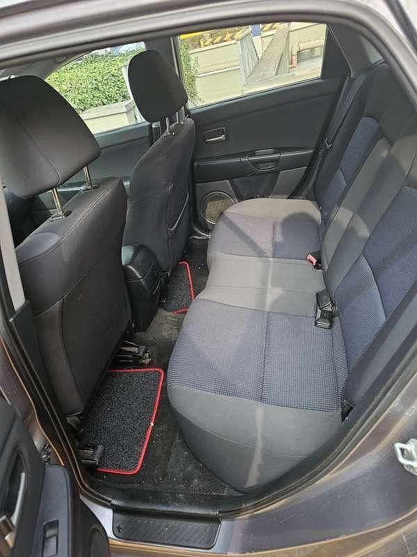 Usata Mazda 3 109 CV (80 kW) 2005 Grigio Berlina