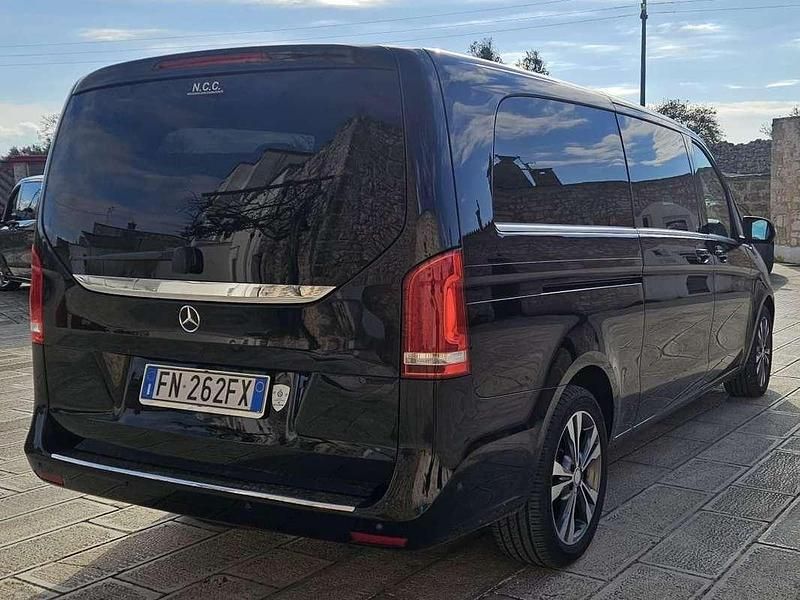 Usado Mercedes V220 190 CV (139 kW) 2018 Negro Monovolumen