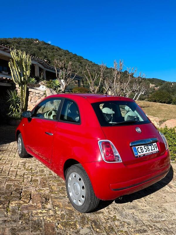Usato 2011 Fiat 500 1.2 Benzin 69 CV (6.000 €)