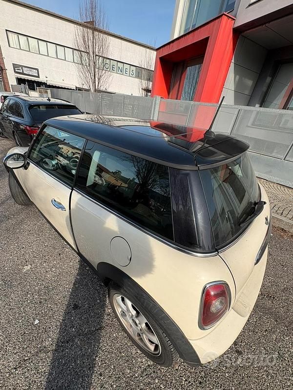 Usata Mini Cooper 120 CV (88 kW) 2009 Utilitaria