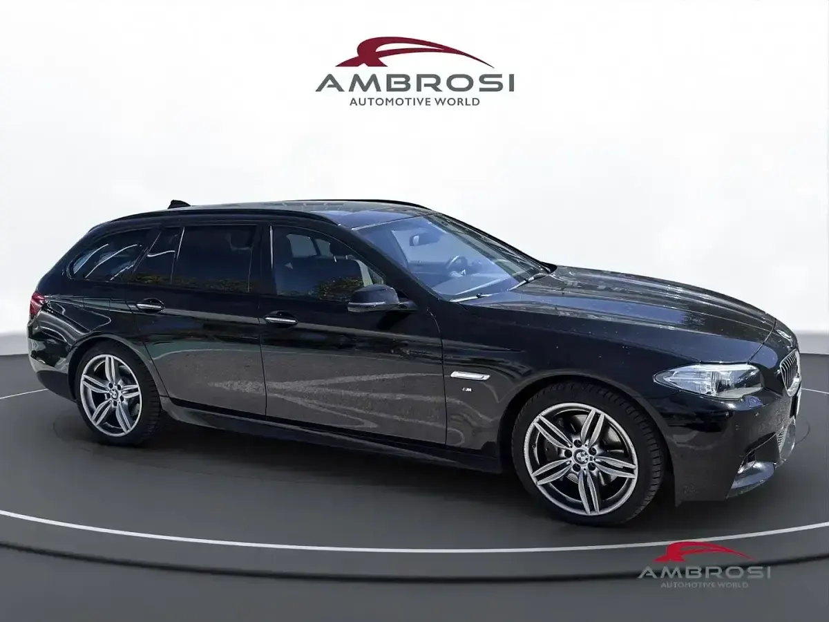 Usata BMW 525 Comfort Edition 218 CV (160 kW) 2014 Nero Station wagon