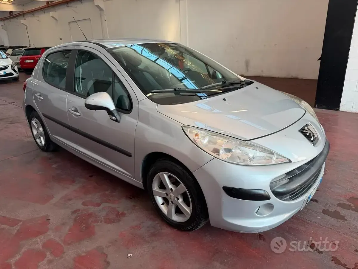 Usata Peugeot 207 Sport 73 CV (53 kW) 2009 Grigio Berlina