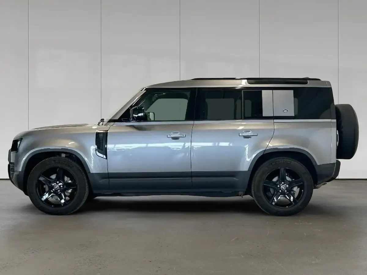 Usata Land Rover Defender SE 2022 Eiger grey SUV