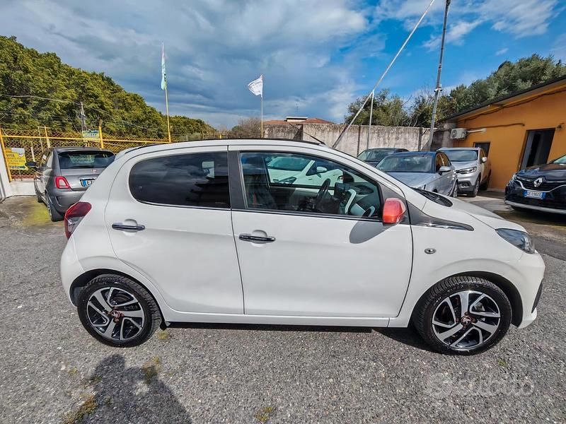 Usata Peugeot 108 Collection 69 CV (50 kW) 2017 Bianco Utilitaria