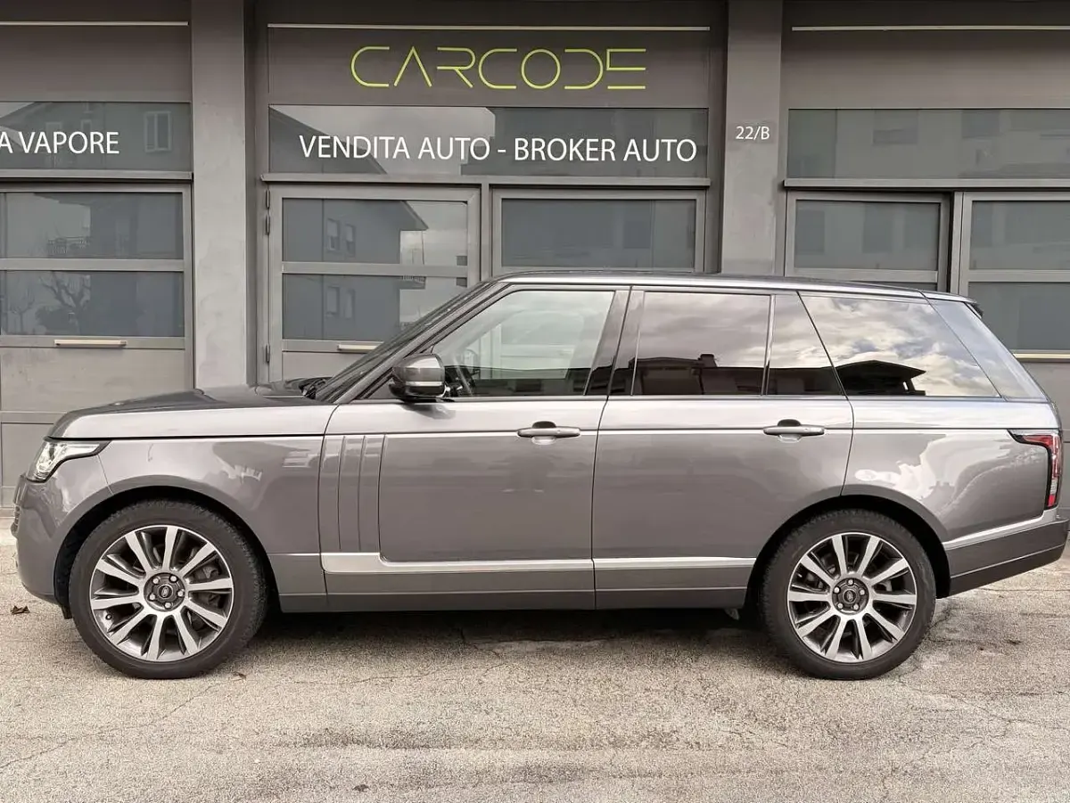 Usata Land Rover Range Rover Vogue 340 CV (250 kW) 2014 Grigio SUV