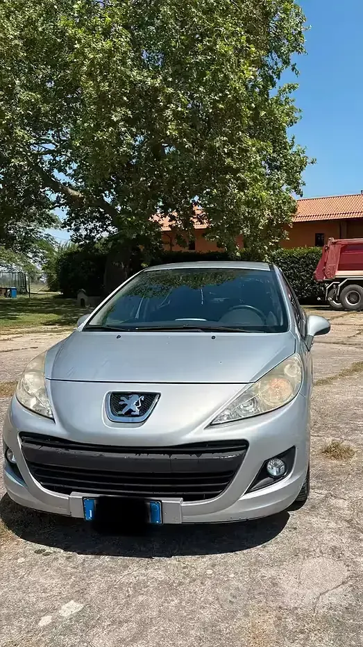 Usata Peugeot 207 73 CV (53 kW) 2013 Grigio Berlina